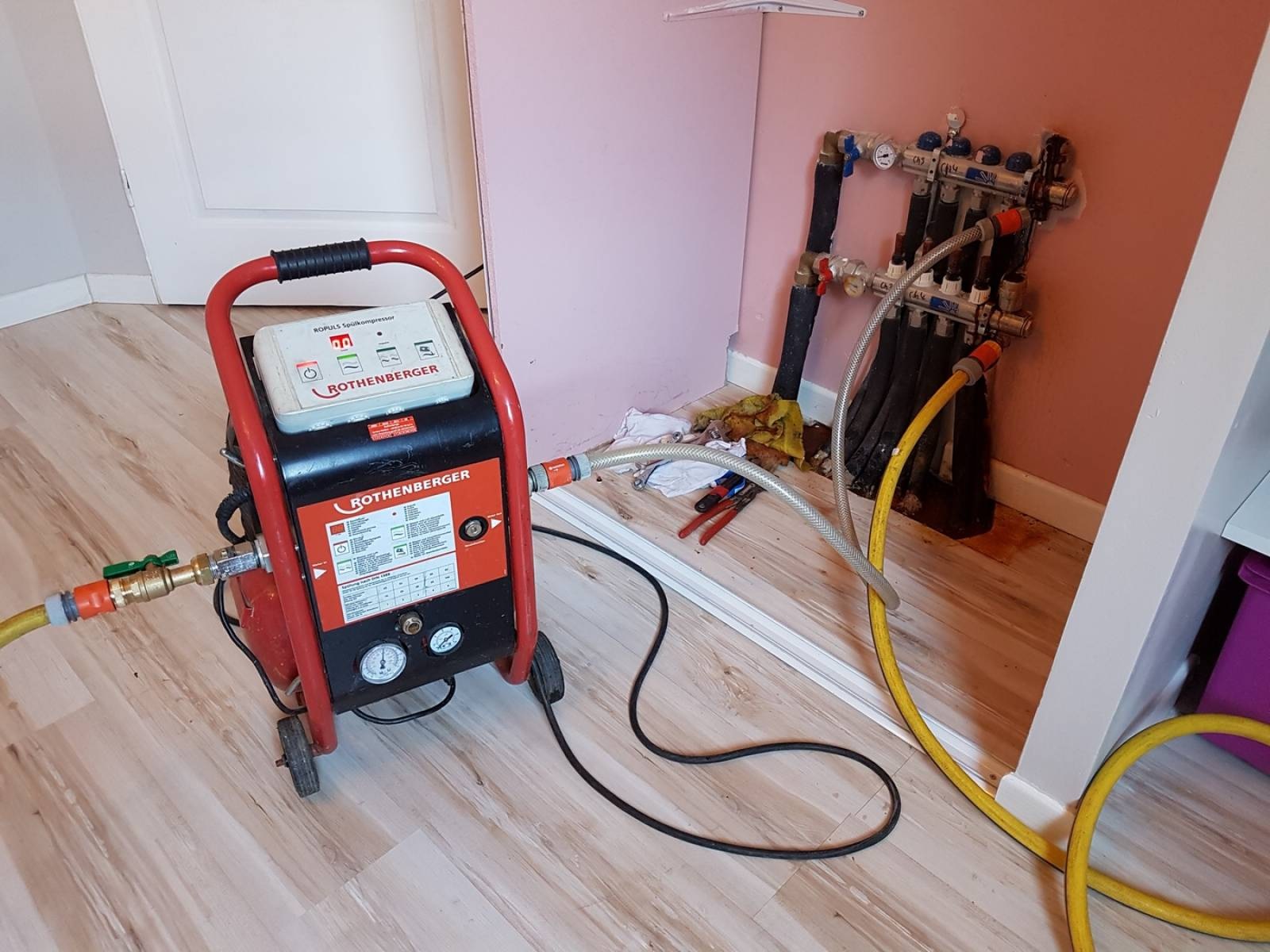 Esentepe Vaillant Hermetik Şofben Petek Temizliği